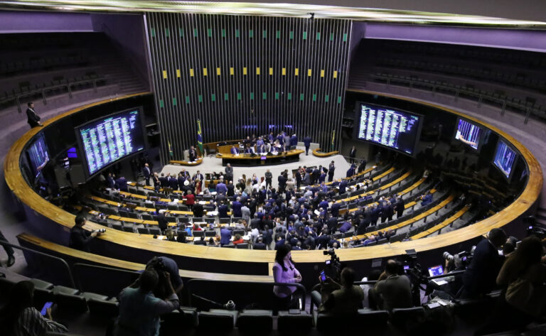MP que disciplina tributação de aplicações e ativos virtuais vai à Câmara