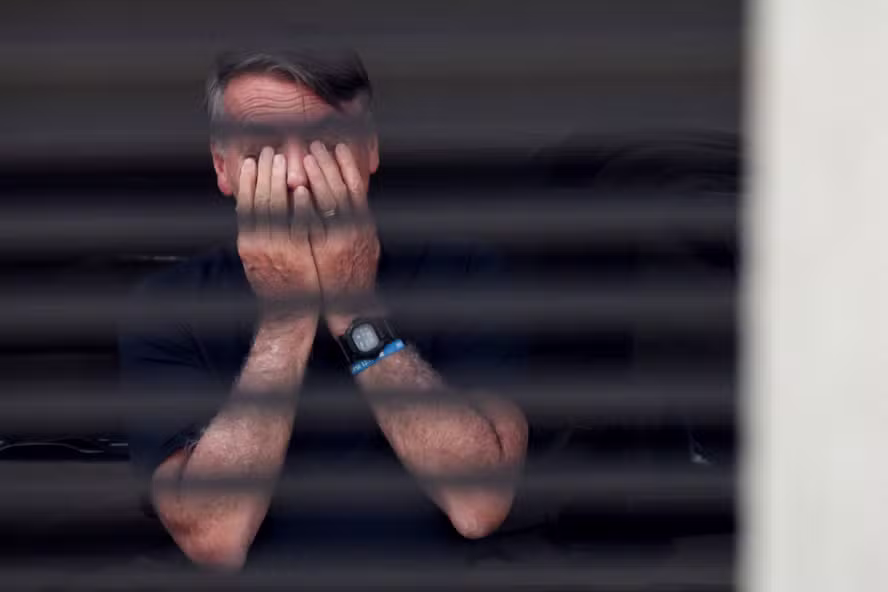 Jair Bolsonaro é preso preventivamente após tentativa de violar a tornozeleira