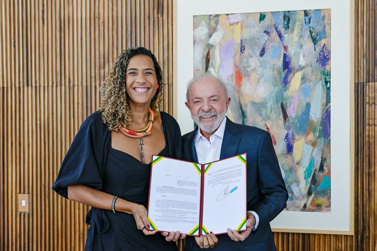 Avanço histórico: Lula assina 28 decretos de desapropriação em territórios quilombolas