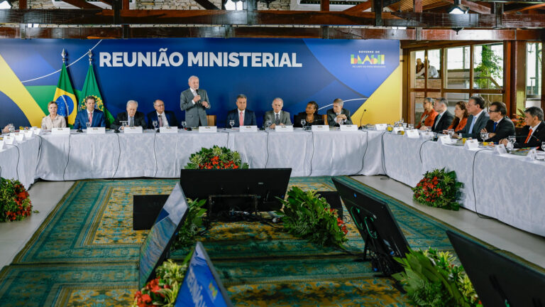 Isenção de IR, redução do desemprego, fora do Mapa da Fome: resultados do Lula 3