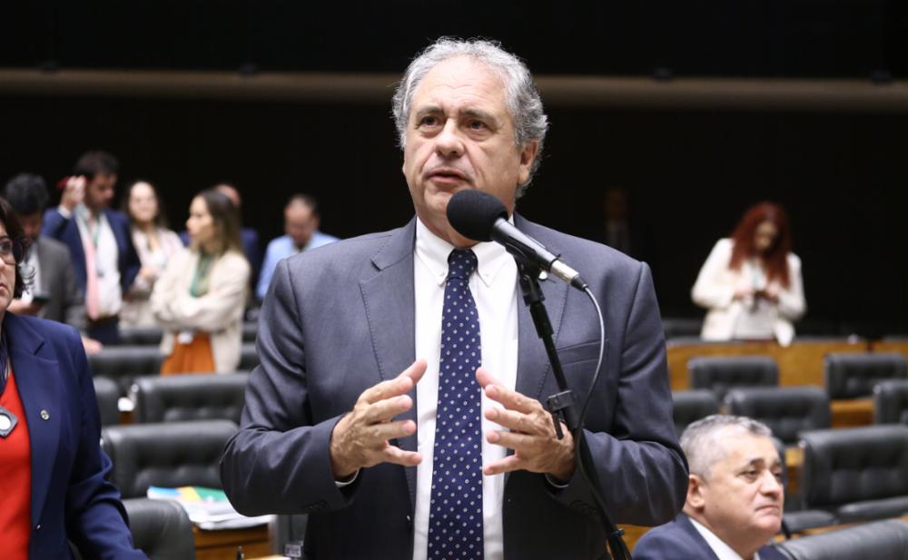 Zarattini garante redução de alíquotas tributárias para indústria química