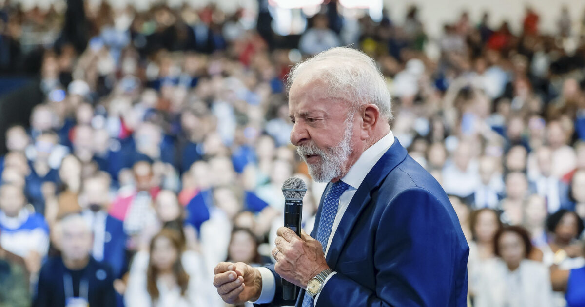 ‘Banco Master é ovo da serpente de Bolsonaro e Roberto Campos Neto’, afirma Lula