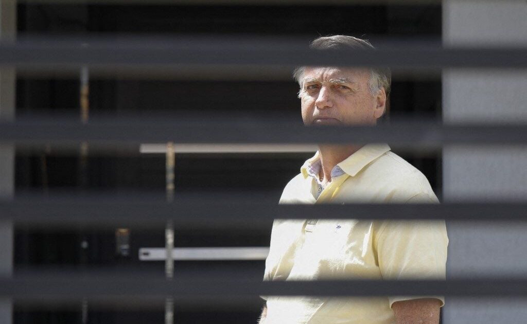 Deputado cobra fiscalização rigorosa da prisão domiciliar de Bolsonaro e diz que medida não pode virar espaço de articulação política