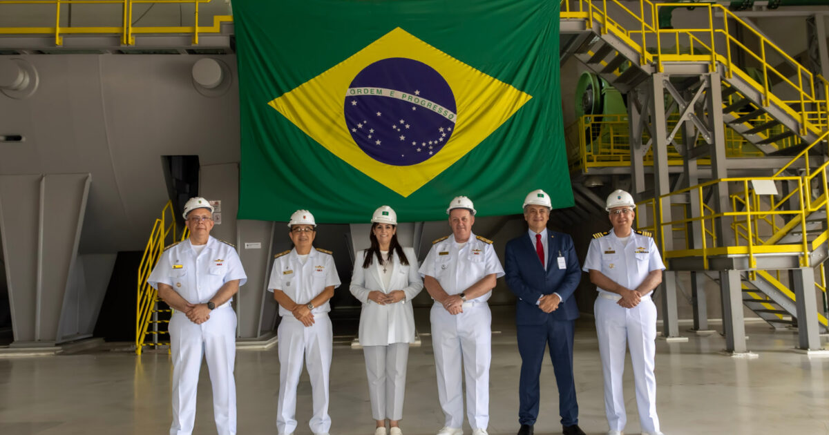 SINTPq articula visita de deputado ao CINA e reforça debate sobre fortalecimento do setor nuclear e valorização dos trabalhadores