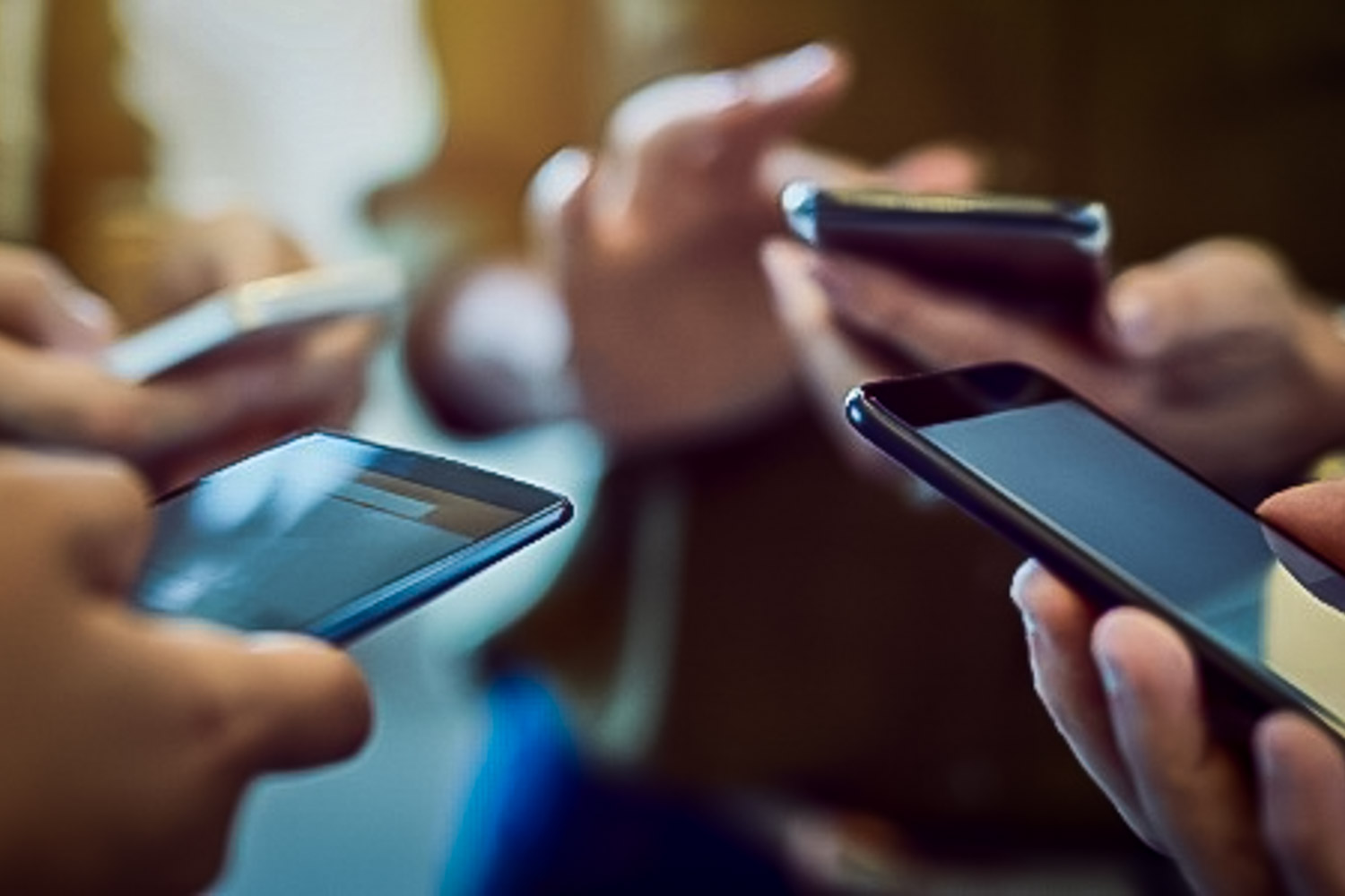 Roubo e furto de celulares agora terão penas mais duras
