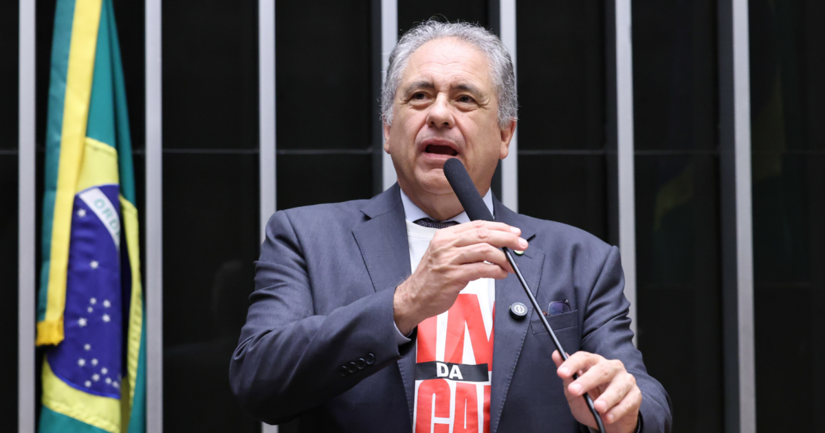 ‘Lula negociou e nós conseguimos uma vitória excepcional com fim da escala 6×1’, afirma Carlos Zarattini